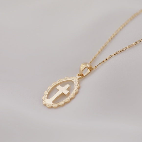 Cross Necklace | 18k Gold Filled - Picture 4 of 6